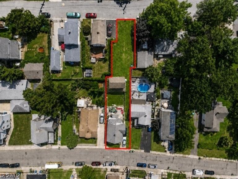 Property listing MLS 4049660 photo 1