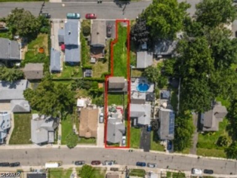 Property listing MLS 4049660 photo 27