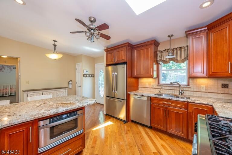 Property listing MLS 4049668 photo 9