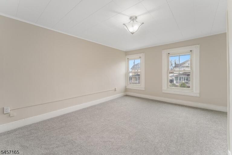 Property listing MLS 4049670 photo 5
