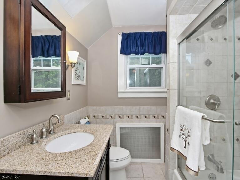 Property listing MLS 4049699 photo 14