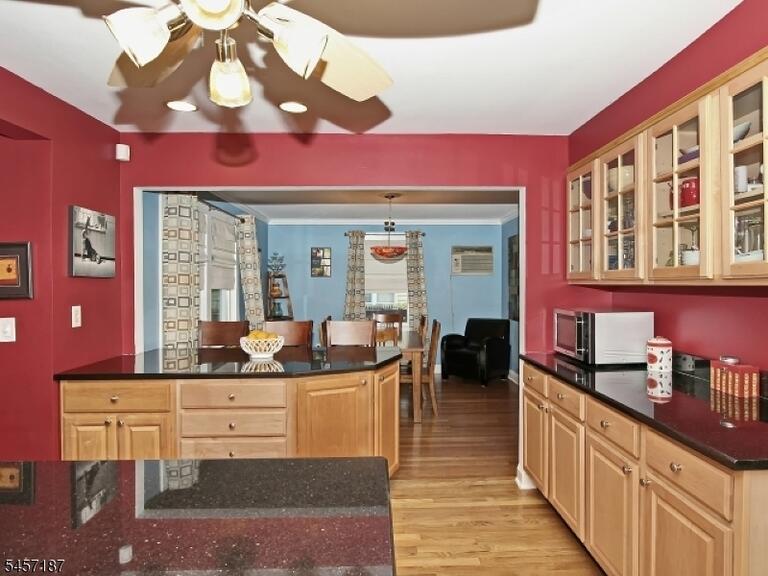 Property listing MLS 4049699 photo 4