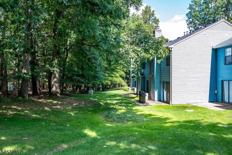 Property listing MLS 4049711 photo 8