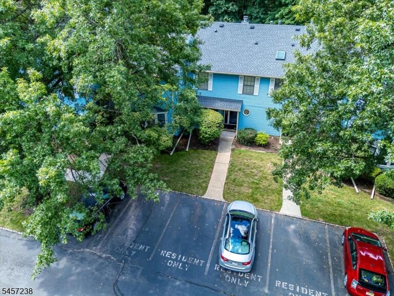 Property listing MLS 4049711 photo 9