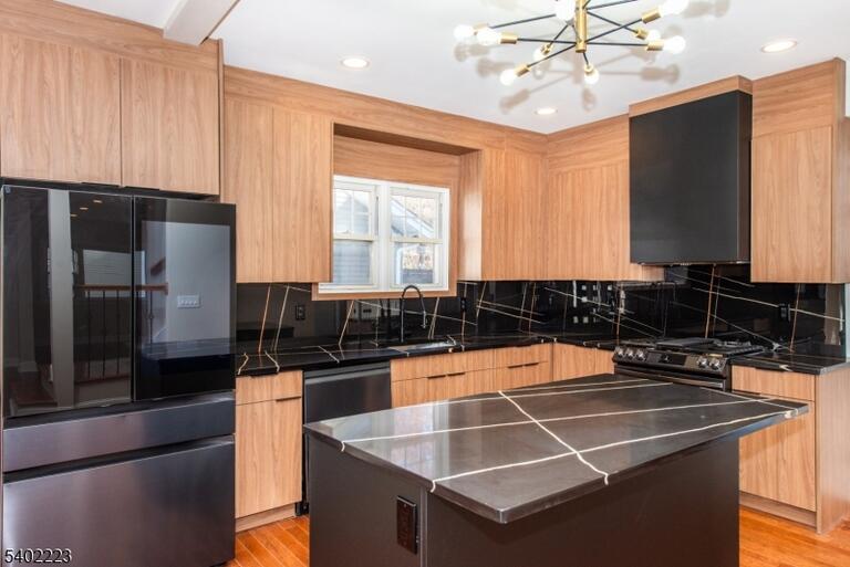 Property listing MLS 4049720 photo 13