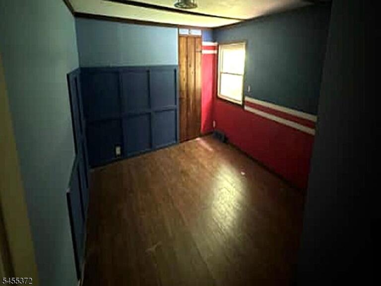 Property listing MLS 4049730 photo 5