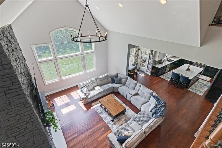 Property listing MLS 4049746 photo 17