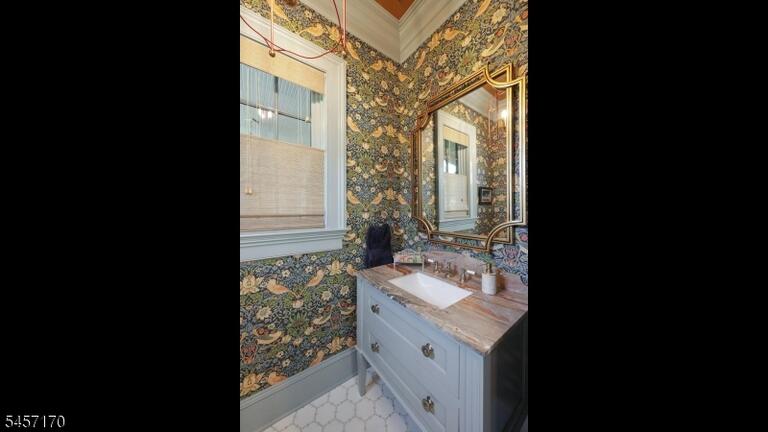 Property listing MLS 4049756 photo 28