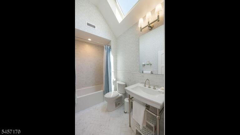 Property listing MLS 4049756 photo 32