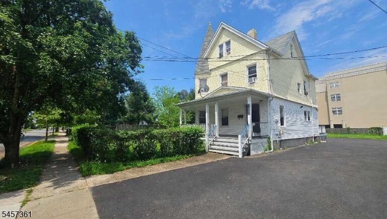 Property listing MLS 4049784 photo 2
