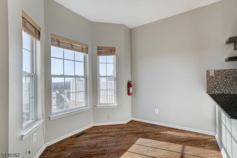 Property listing MLS 4049789 photo 7