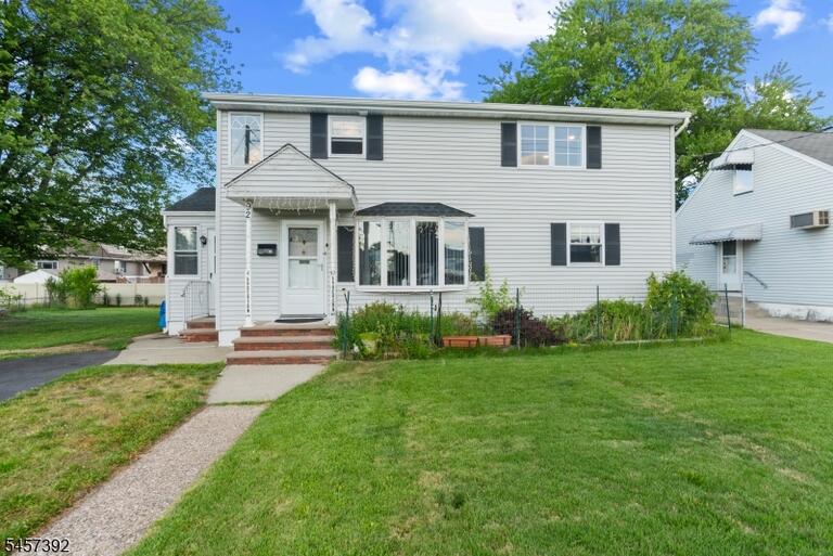 Property listing MLS 4049799 photo 1