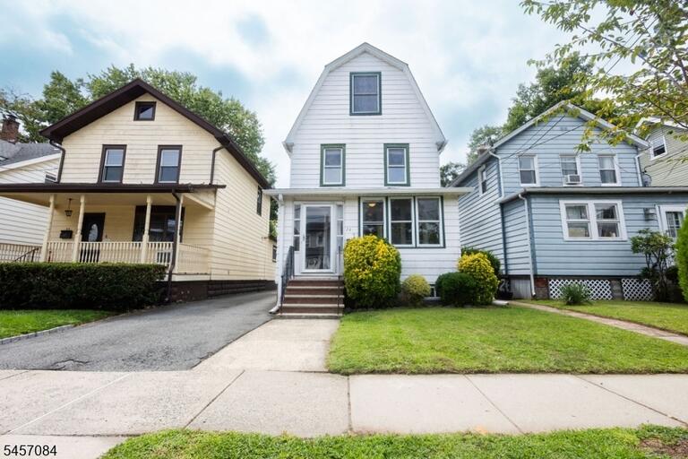 Property listing MLS 4049806 photo 1
