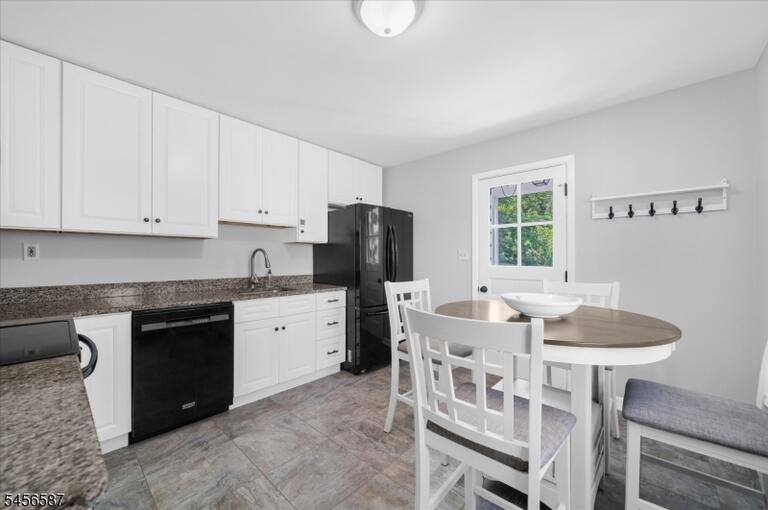Property listing MLS 4049826 photo 7