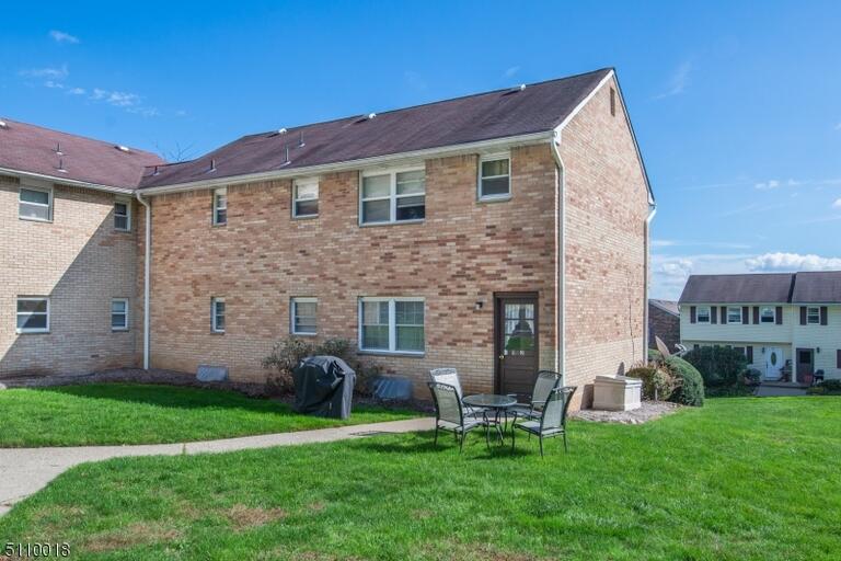 Property listing MLS 4049830 photo 18