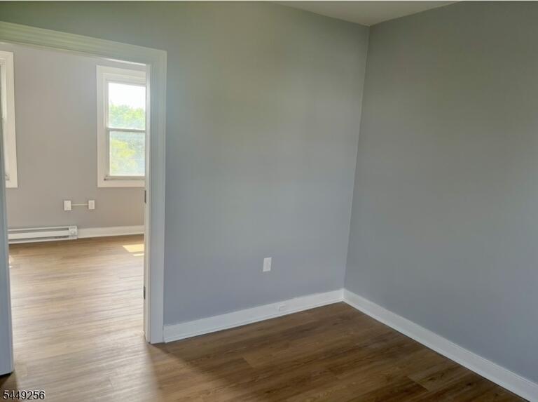 Property listing MLS 4049832 photo 8