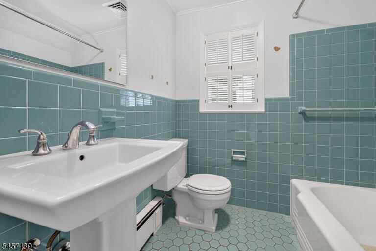 Property listing MLS 4049844 photo 15