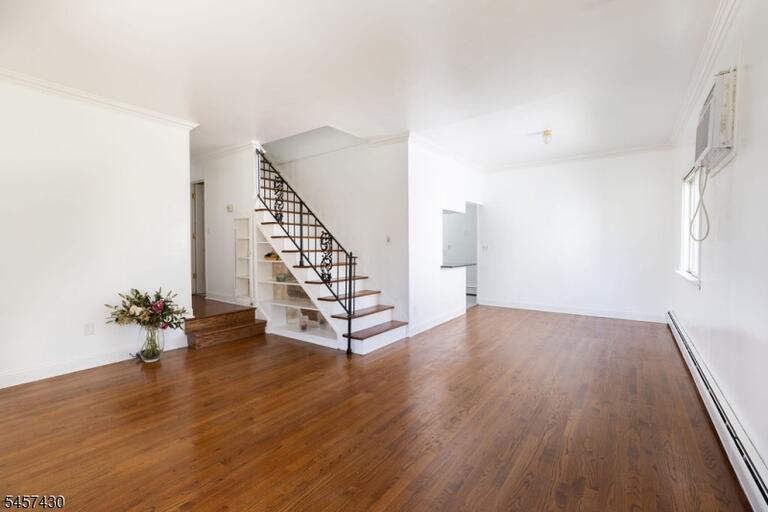 Property listing MLS 4049846 photo 5