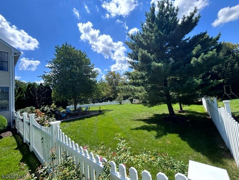 Property listing MLS 4049848 photo 30