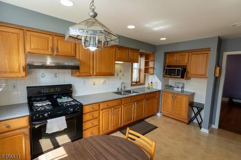 Property listing MLS 4049858 photo 7
