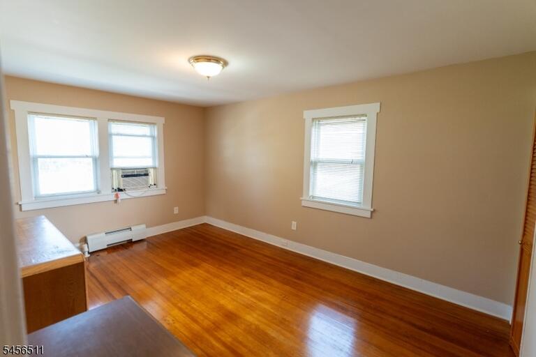 Property listing MLS 4049858 photo 9