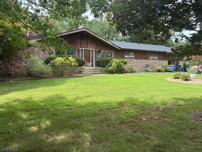 Property listing MLS 4049862 photo 1