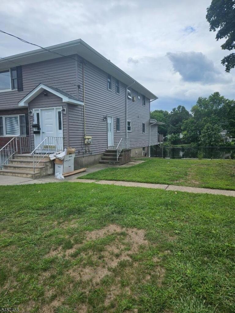 Property listing MLS 4049866 photo 2