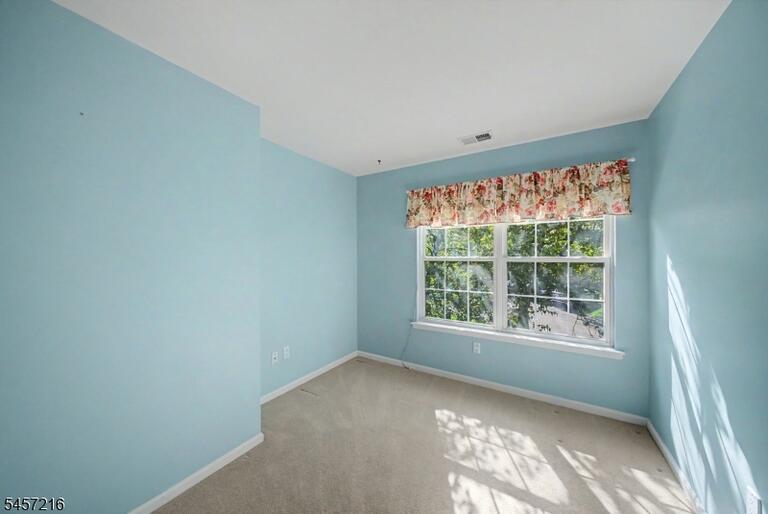 Property listing MLS 4049870 photo 19