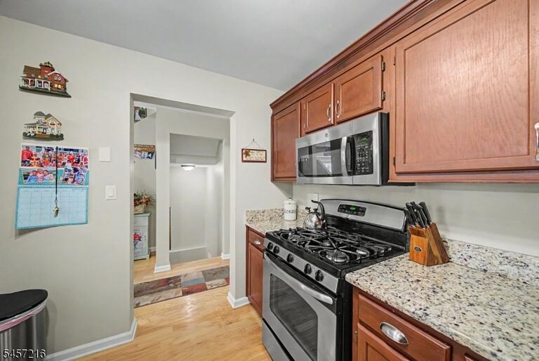 Property listing MLS 4049870 photo 8