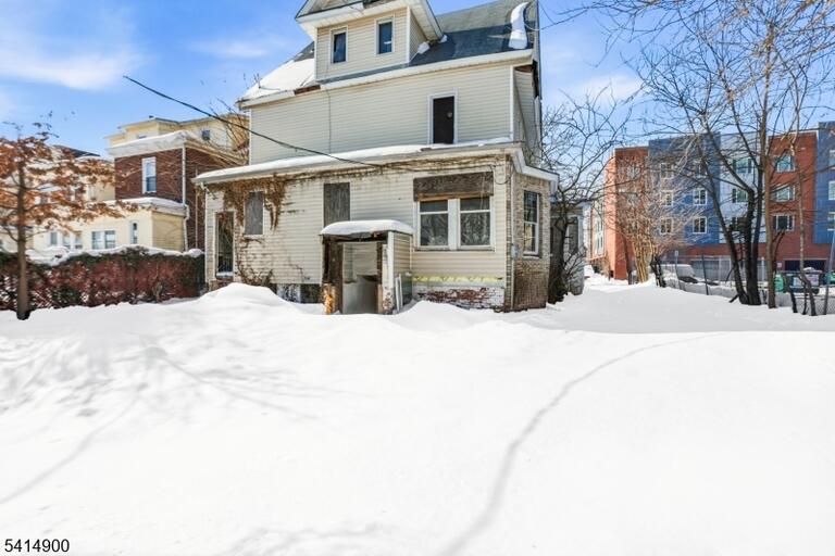 Property listing MLS 4049874 photo 6