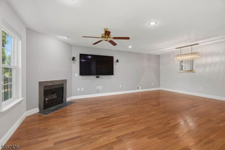 Property listing MLS 4049875 photo 10