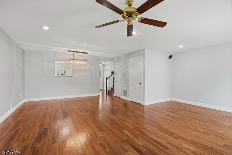 Property listing MLS 4049875 photo 12