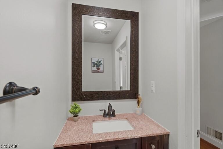 Property listing MLS 4049875 photo 13