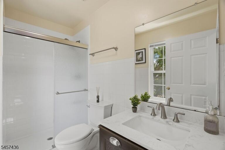 Property listing MLS 4049875 photo 19