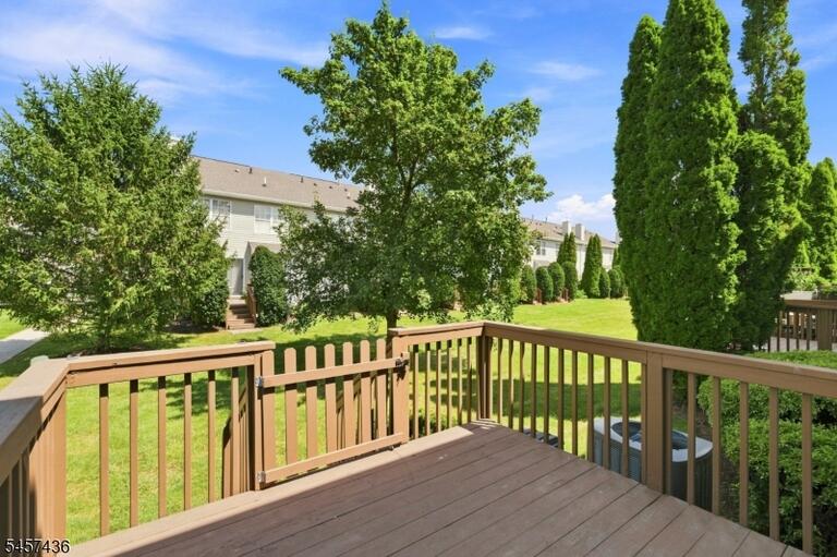 Property listing MLS 4049875 photo 26