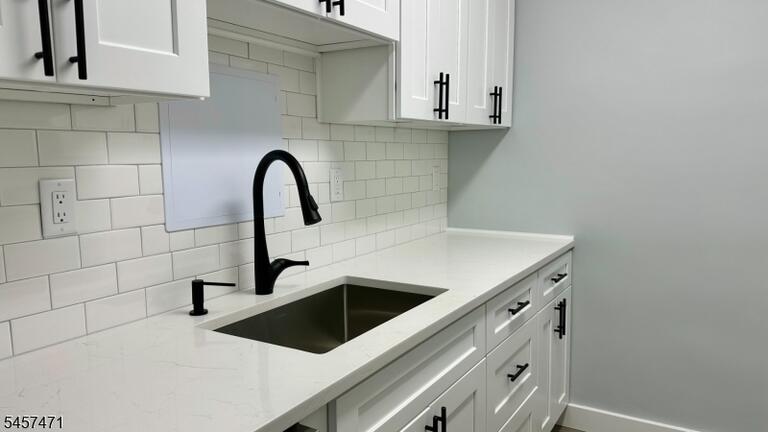 Property listing MLS 4049881 photo 3