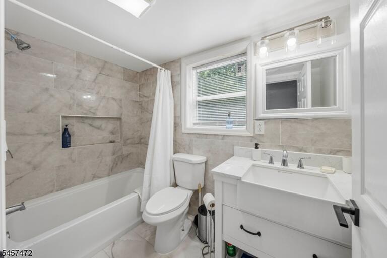 Property listing MLS 4049886 photo 26