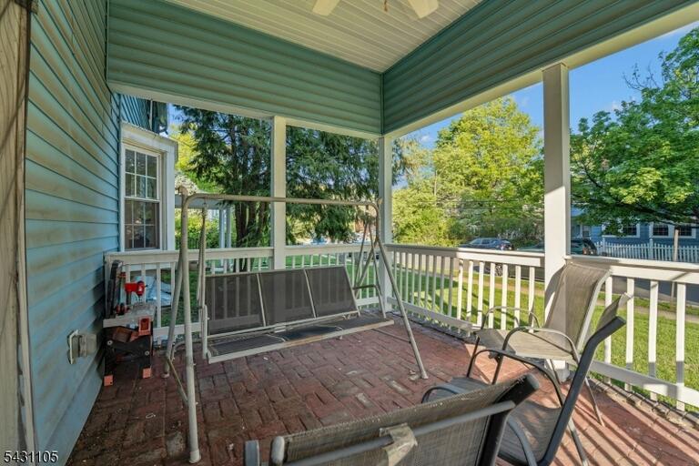 Property listing MLS 4049891 photo 22