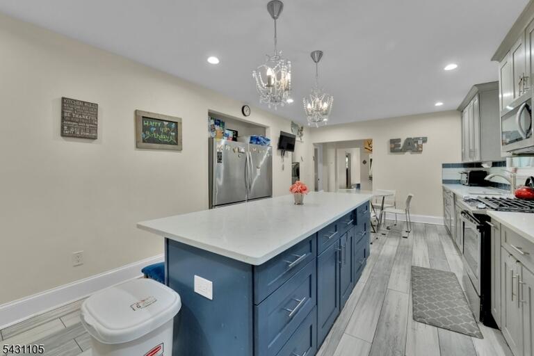 Property listing MLS 4049891 photo 6
