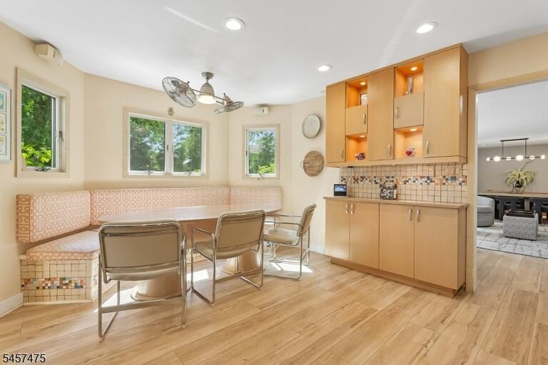 Property listing MLS 4049901 photo 18
