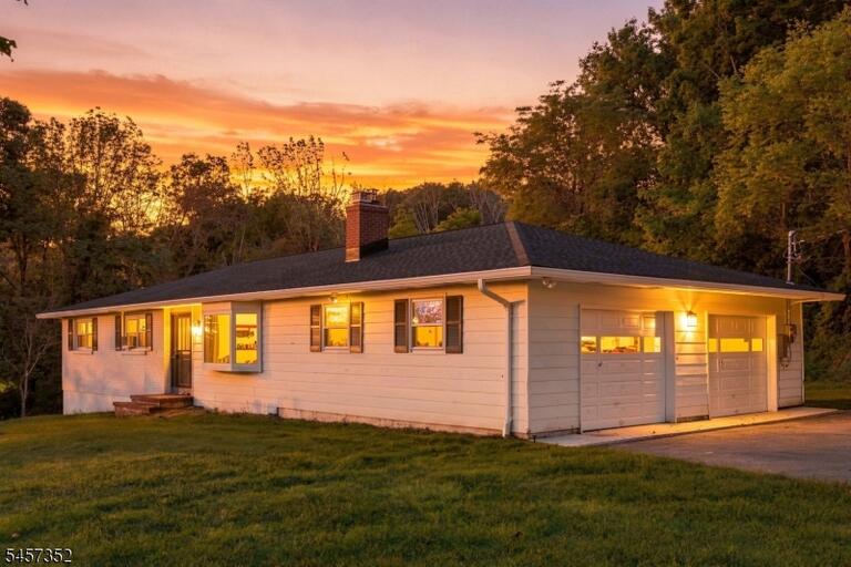 Property listing MLS 4049903 photo 1