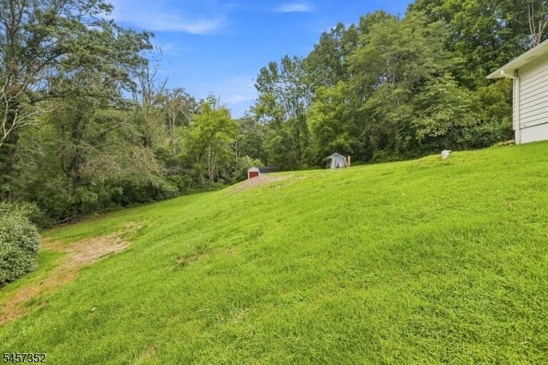 Property listing MLS 4049903 photo 17
