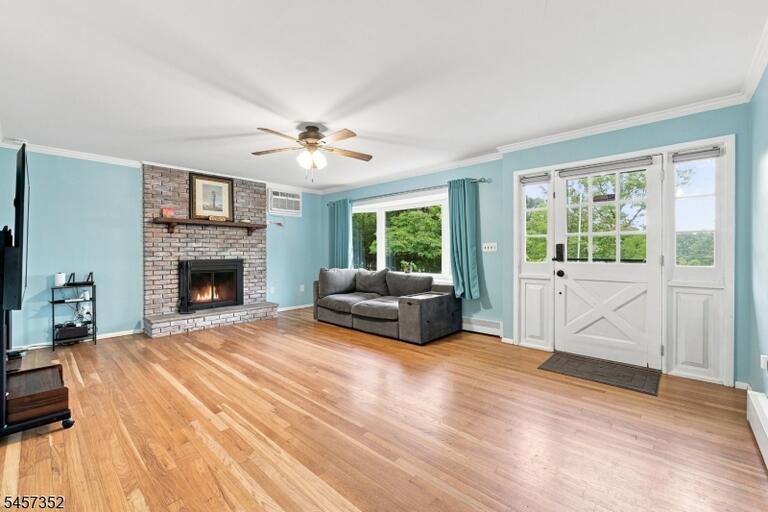 Property listing MLS 4049903 photo 6