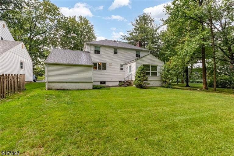 Property listing MLS 4049908 photo 28