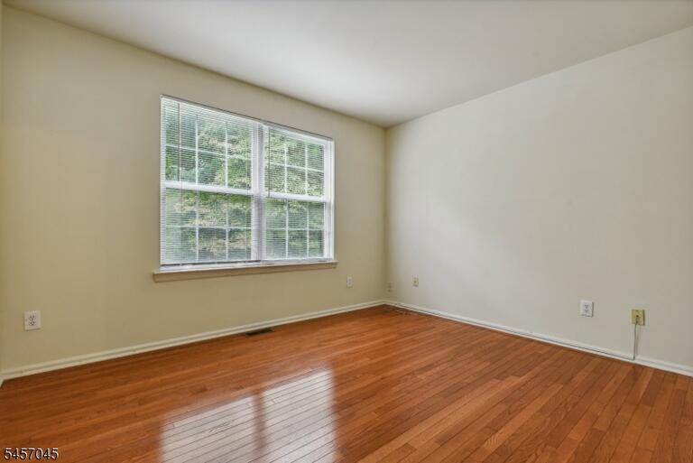 Property listing MLS 4049909 photo 6