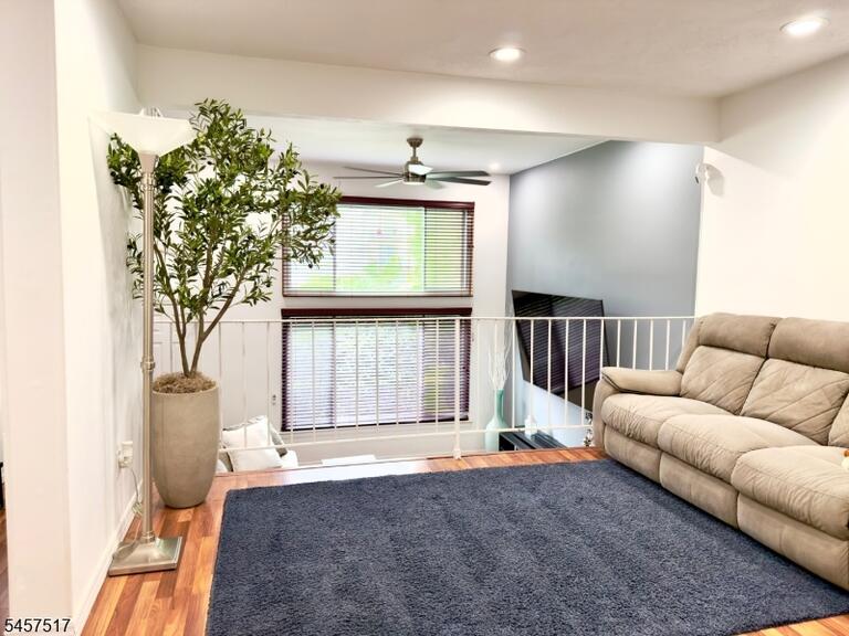 Property listing MLS 4049912 photo 11