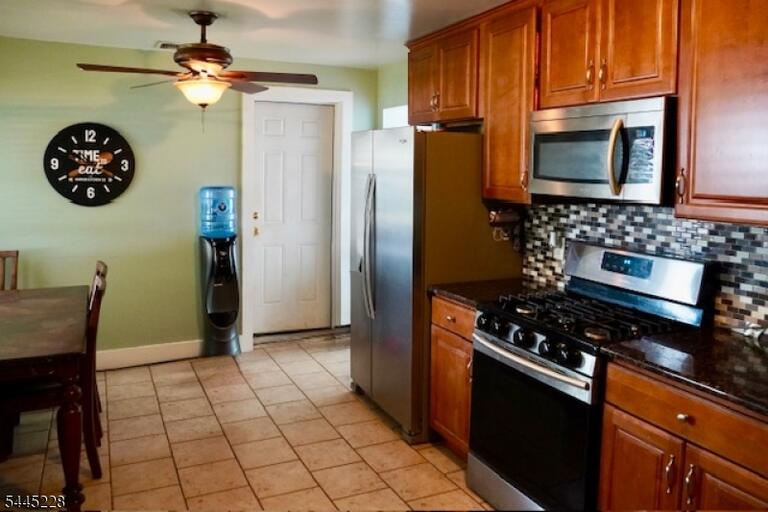 Property listing MLS 4049919 photo 4