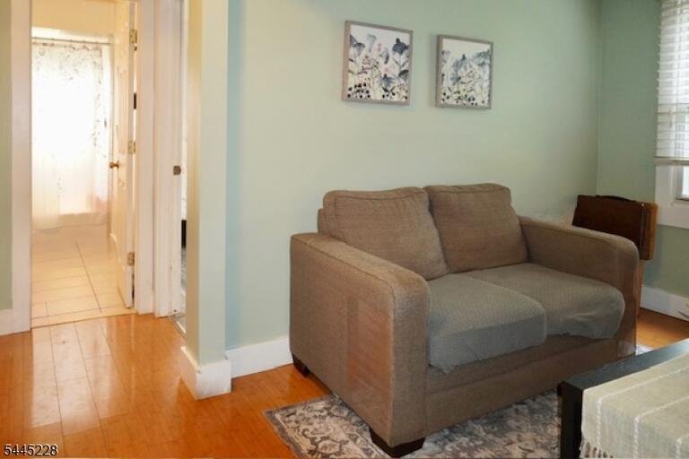 Property listing MLS 4049919 photo 8