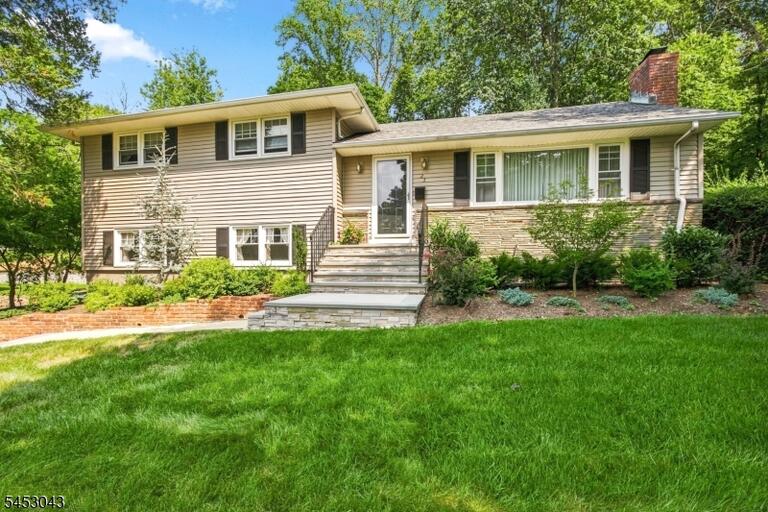 Property listing MLS 4049923 photo 1