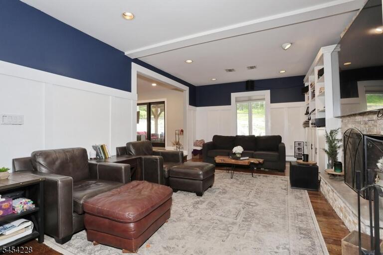 Property listing MLS 4049935 photo 19